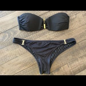 Victoria’s Secret bikini
